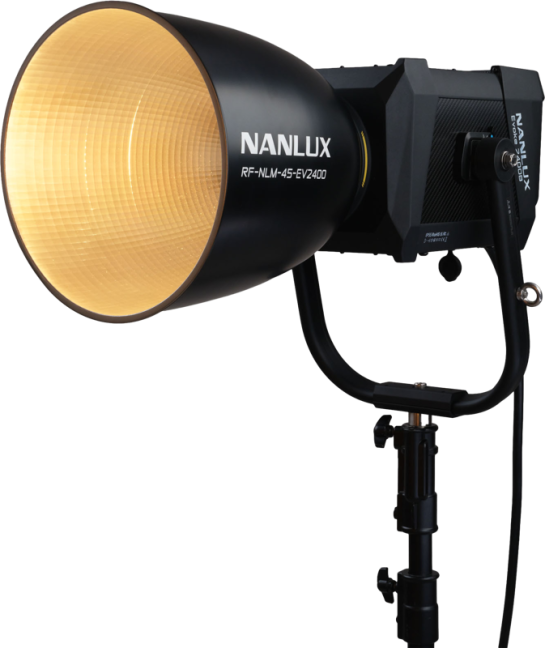 NANLUX Evoke 2400B Spot Light s 45° reflektorem v měkké tašce