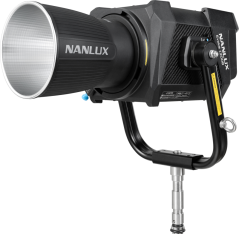 NANLUX Evoke 1200B LED spotlight with wheeled bag