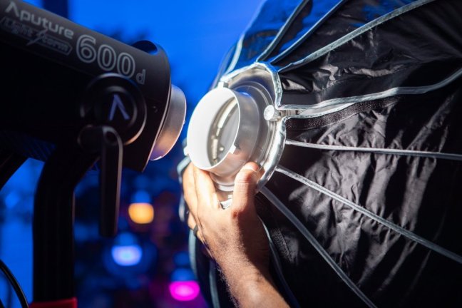 Aputure Light Dome III