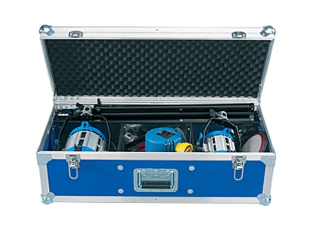 Case for 3 lampheads (81 x 36 x 34 cm) Case for 3 lampheads (81 x 36 x 34 cm)