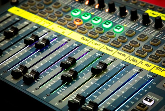 Fluorescenční textilní gaffer páska