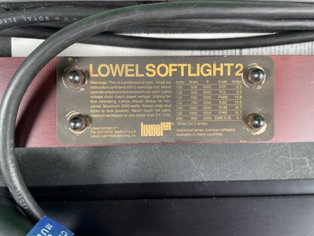 Sada Lowel Softlight 2