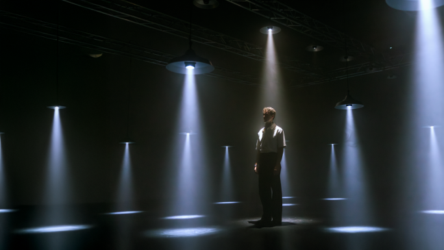 Astera SolaBulb - zoomovatelná LED fresnel žárovka pro film a eventy