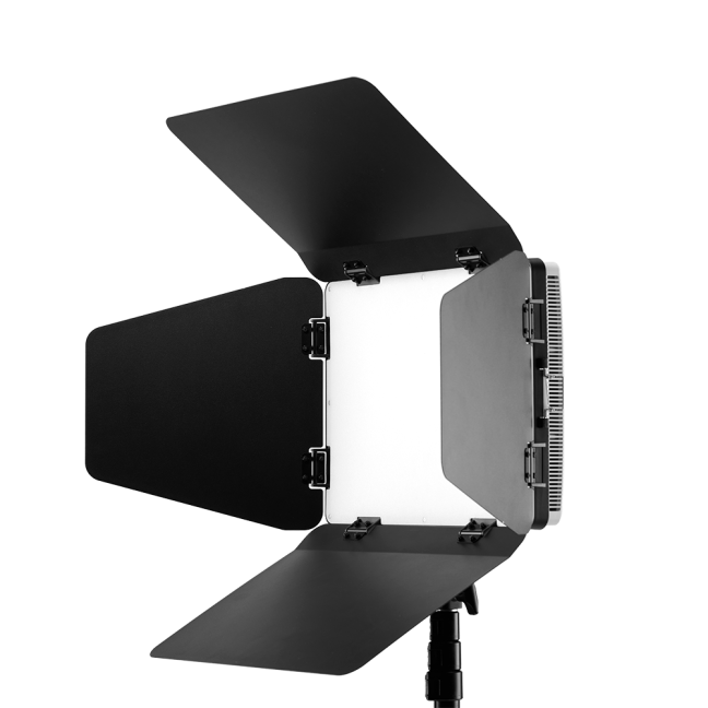 amaran Pano 120c Barn Doors