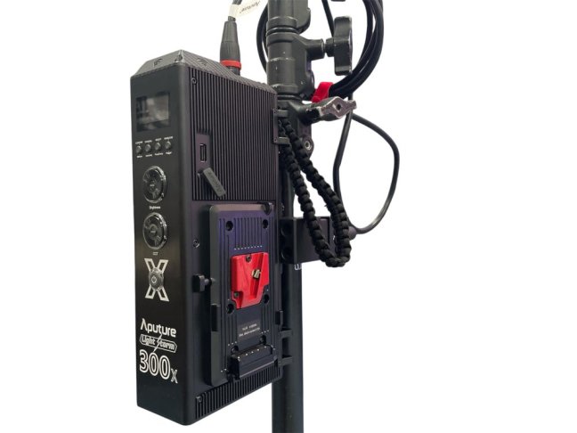 Aputure LS C300X (V-mount)