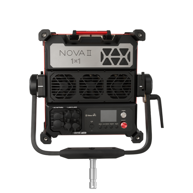 Aputure NOVA II 1x1 Hard Rolling Case Kit